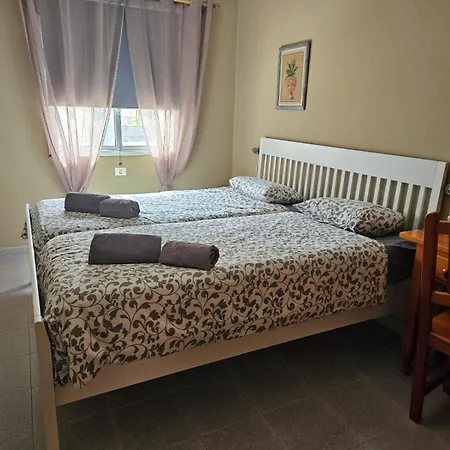 Flat Piatto Marianne דירה *